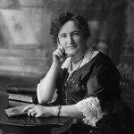 Nellie McClung. ca. 1905-1922 / Gladstone, Manitoba. Source: National Archives of Canada. PA-030212